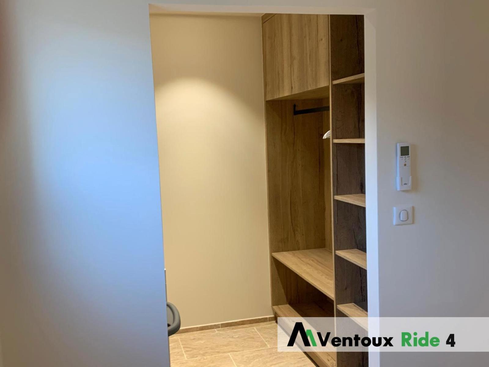 Ventoux Ride Apartman Malaucène Szoba fotó